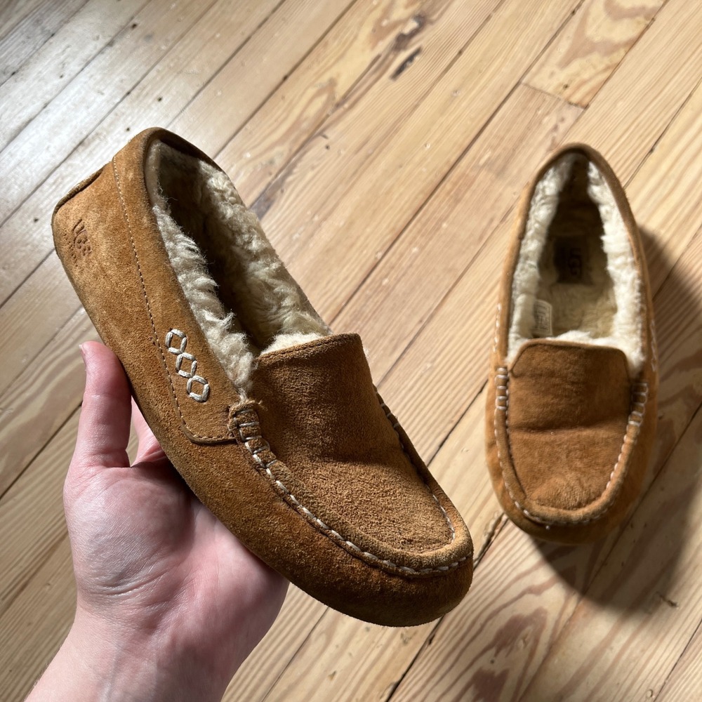 UGG Ansley Moccasin Loafers Women 8 Chestnut Suede Shearling Slippers 3312